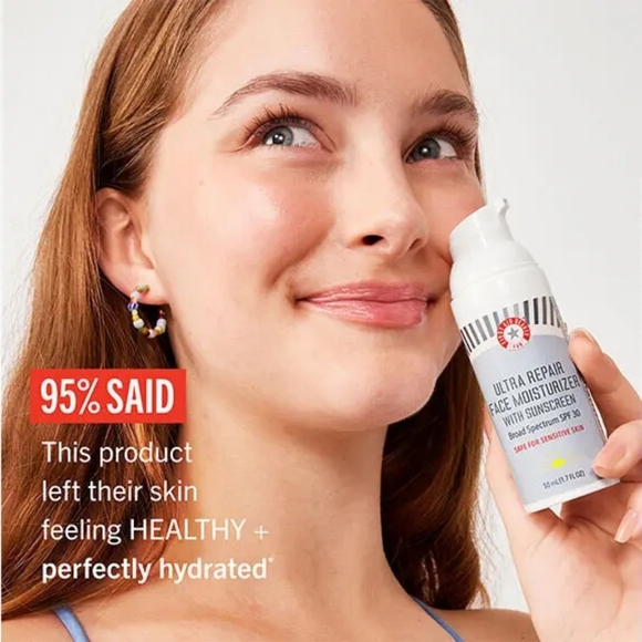 🆕 First Aid Beauty Ultra Repair Face Moisturizer with Sunscreen SPF 30 - Picture 4 of 5